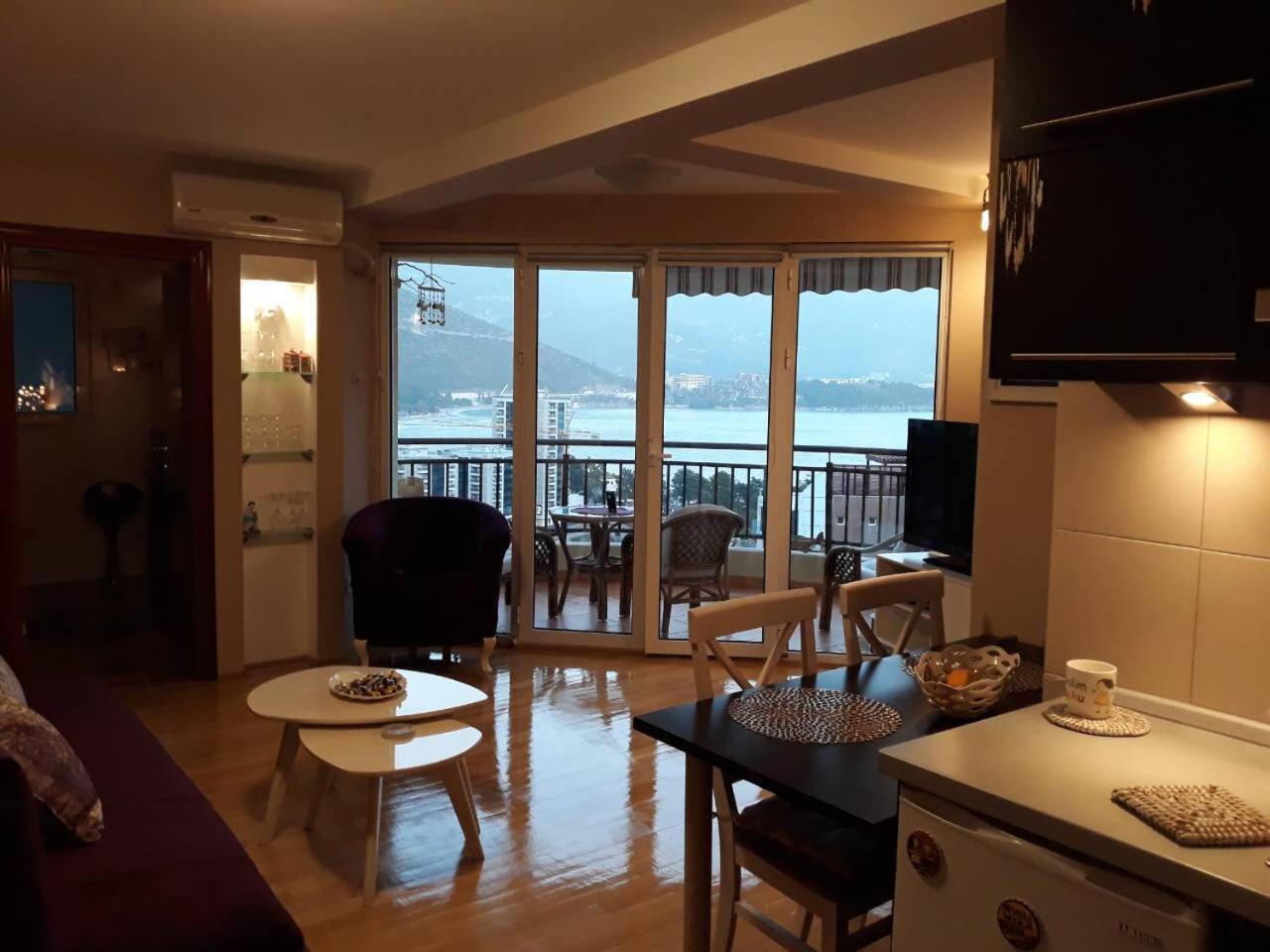 בודווה Seaview Paradise Apartment מראה חיצוני תמונה